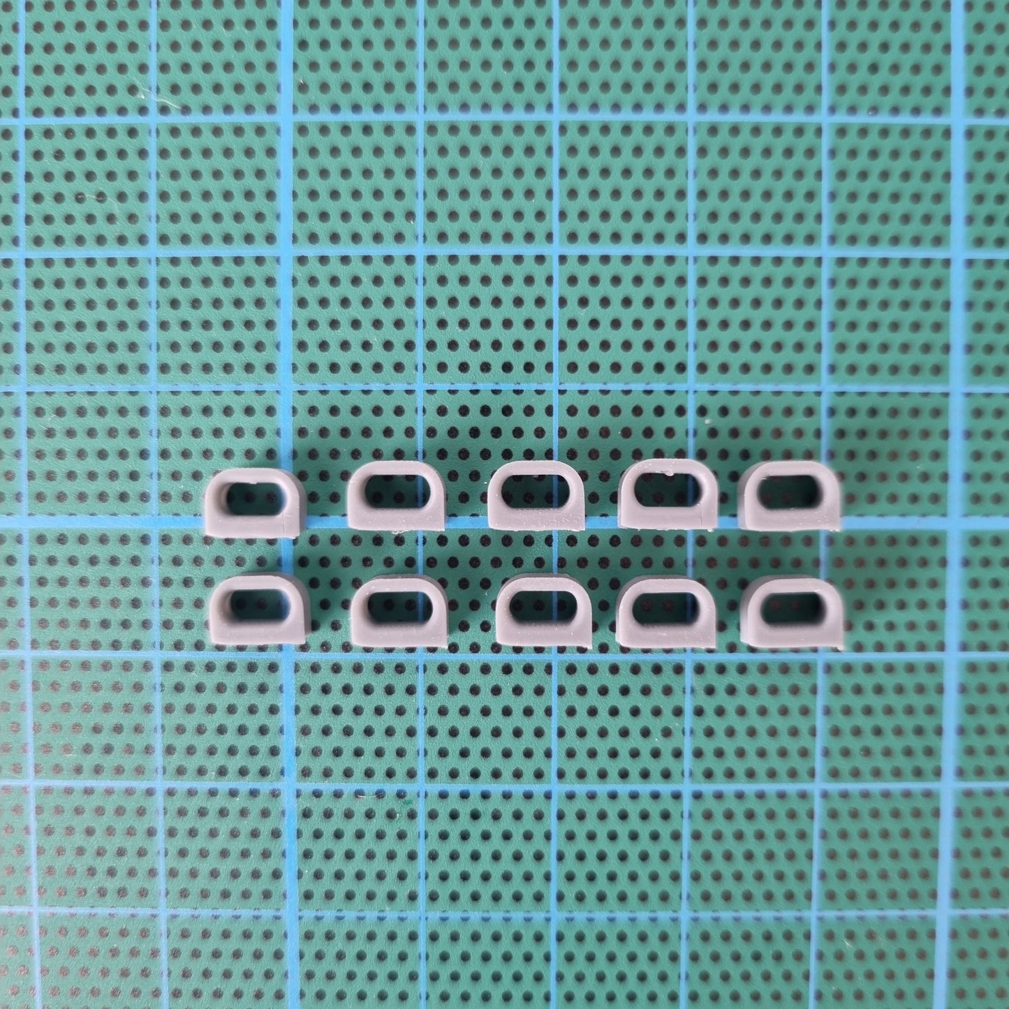 Closed Fairlead 1:96 Pack of 10