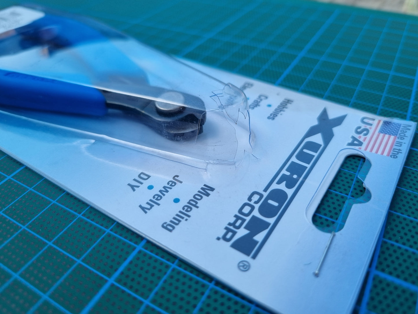 XURON Hard Wire Cutter (Damaged Packaging)